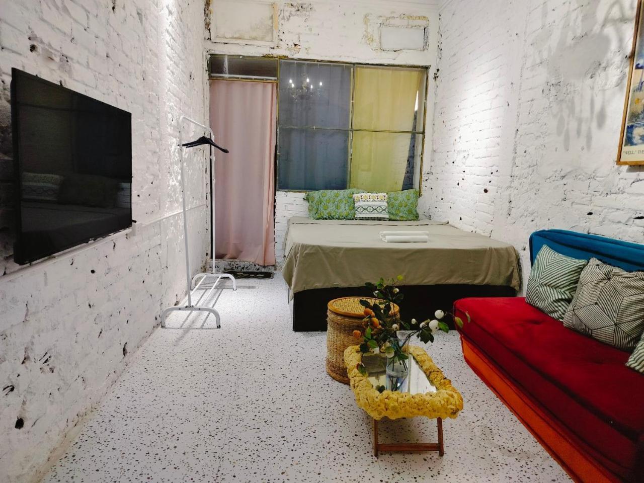 Cozy Fun Homestay 16 Hanoi Exterior photo